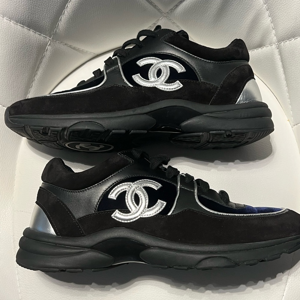 Chanel Sneakers 38.5